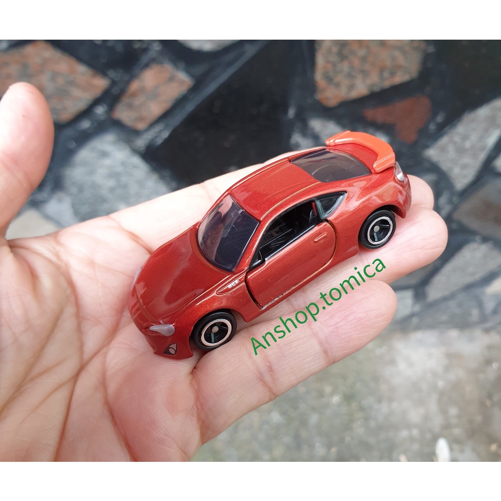 Xe mô hình tĩnh tomica Nhật Bản - Toyota mở được cửa
