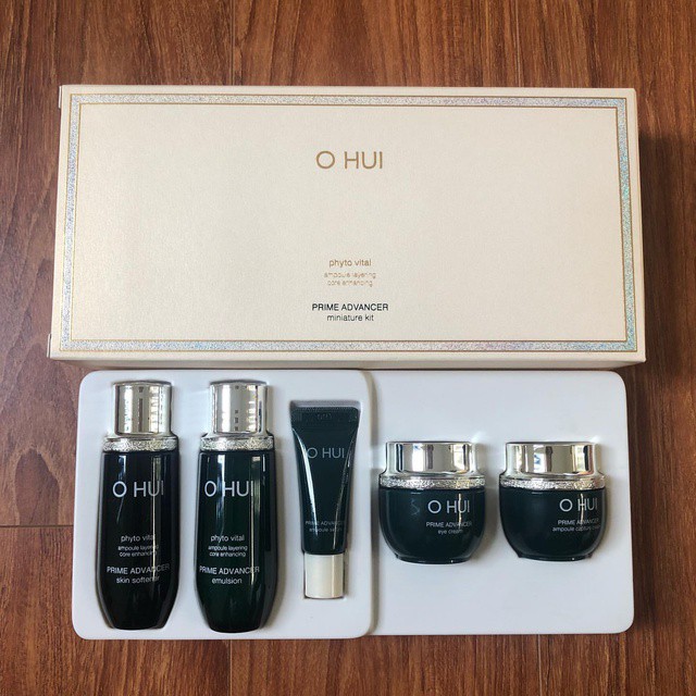 Set dưỡng trắng và chống lão hóa da của Ohui vital Prime