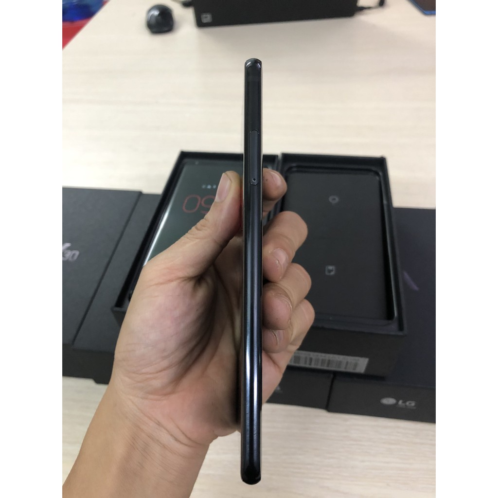 Điện thoại LG V30 bản hàn cpu snap 835 8 nhân 4gb bộ nhớ 64gb likenew mới 99% | BigBuy360 - bigbuy360.vn