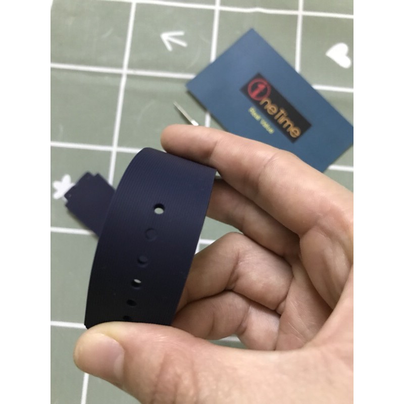 Dây đồng hồ Hublot cao su kẻ sọc xanh Nam size 19-25-22, case 42(Tặng tovit thay day)