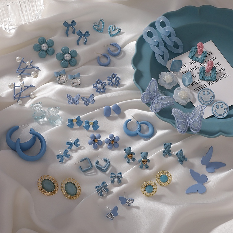 Khuyên tai hình hoa màu xanh dương đơn giản cho nữ