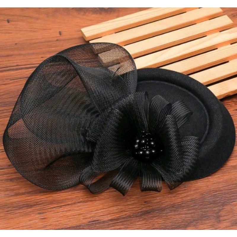 Mũ lưới đính hạt
