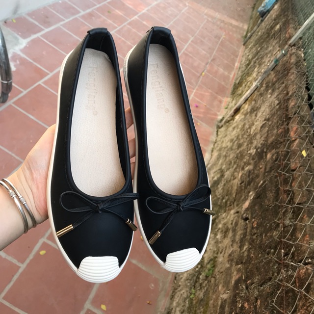 ĐẸP MÊ NY Bệt mũi trắng da lỳ nơ chuông xiêu rẻ Đẹp Hot . Sale 1 . * : ": ;