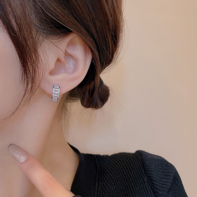 Bông Tai Bạc 925 Hình Tròn Đính Đá Zircon Siêu Sáng Bóng Hợp Thời Trang