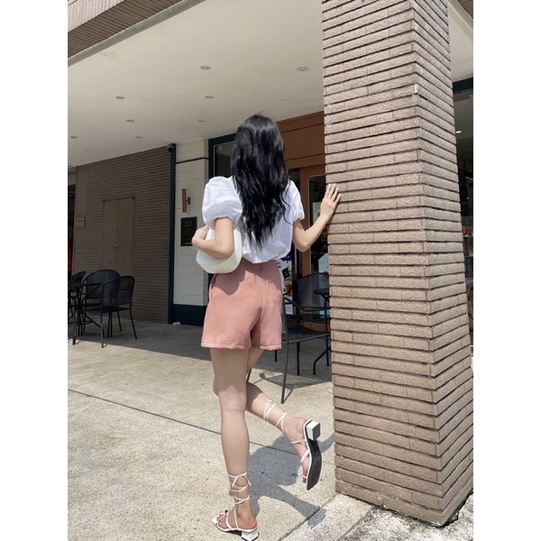 Áo sơmi cổ lá sen tay ngắn phồng trắng kate - Audrey Studio