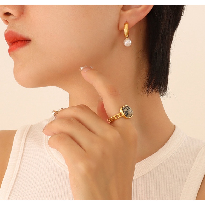 Bông Tai Nữ 1 Bên Ngọc Trai Nhân Tạo 1 Bên Đá Nhân Tạo Titan Ko Han Rỉ TT 4357