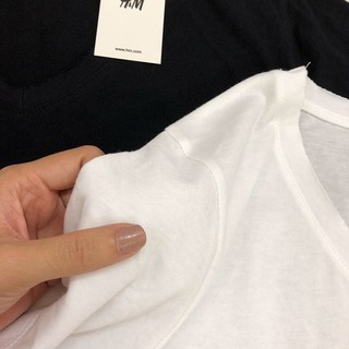 ÁO THUN HM CỔ TIM (Trắng/Đen)