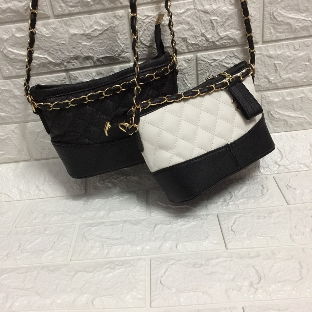 Túi Ngọc Trinh Cỡ Vừa (20x15) | BigBuy360 - bigbuy360.vn