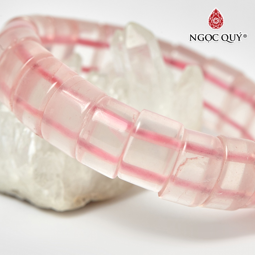 Vòng TA hồng bản vuông - Ngọc Quý