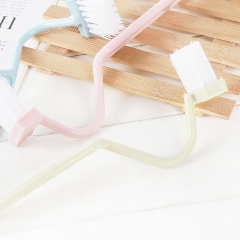 Cọ vệ sinh nhà tắm có tay cầm tiện lợi