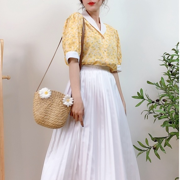Áo sơ mi hoa MIMIX tay ngắn phồng phối cổ V trắng dạo phố AN2115