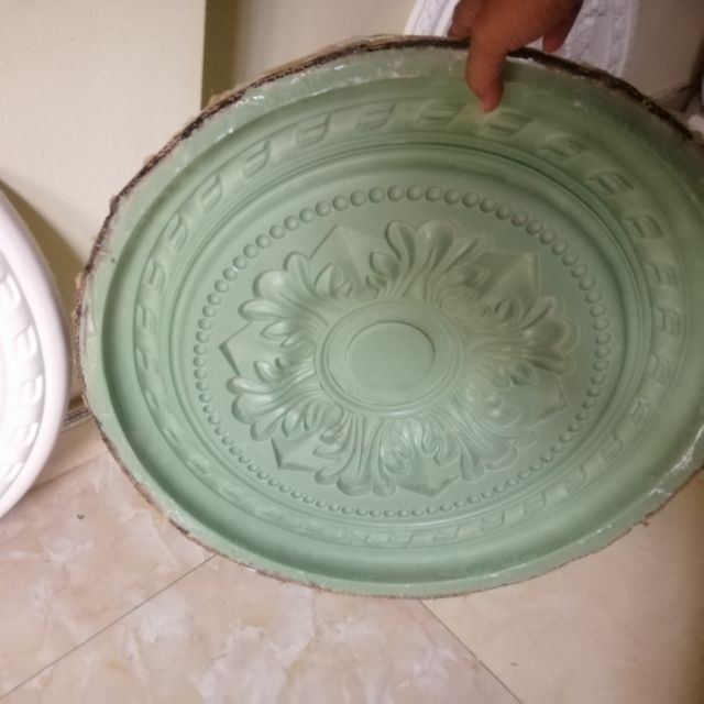 Khuôn hoa văn bê tông. Rộng 70cm. Dày 6cm. Khuôn mâm trần thạch cao, bê tông