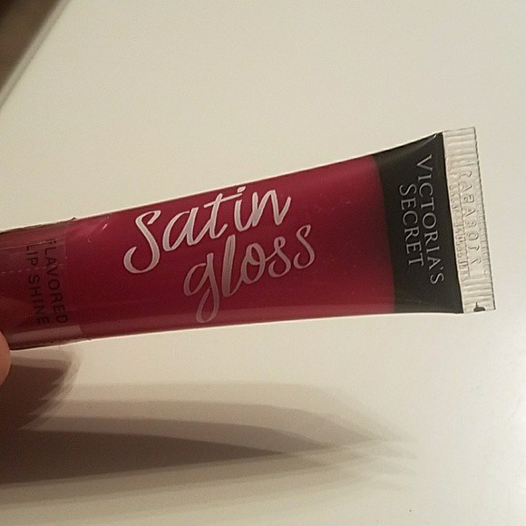 Son bóng authentic Victoria's Secret Satin Gloss Pure Plum lip gloss (Mỹ)