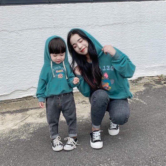 Áo nỉ đôi mẹ bé