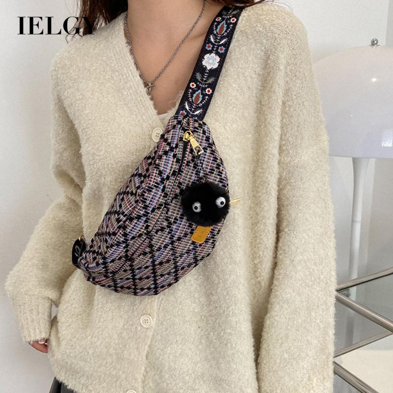 Túi đeo chéo IELGY kẻ sọc caro trắng đen phong cách Nhật Bản cho nữ