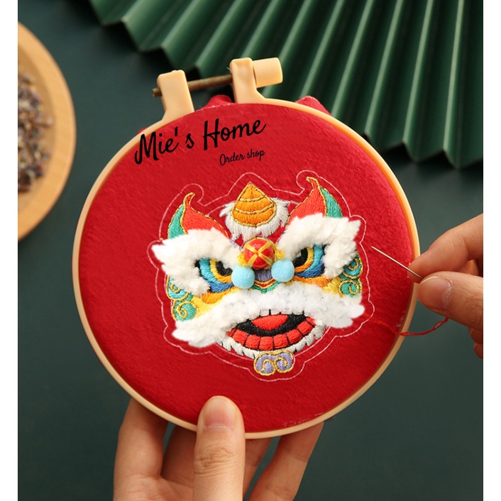 DIY BỘ KIT TỰ THÊU ĐẦU LÂN MẬP - CẦU MAY LÀM MÓC KHOÁ TÚI THƠM TREO Ô TÔ VÀ QUÀ TẶNG - MIE SHOP HANDMADE