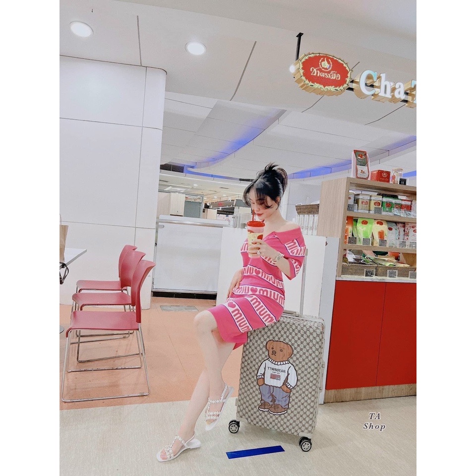 Váy len mongtoghi suông cổ đức miumiu hot