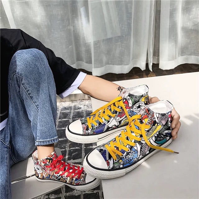 - Giày thể thao cực phong cách