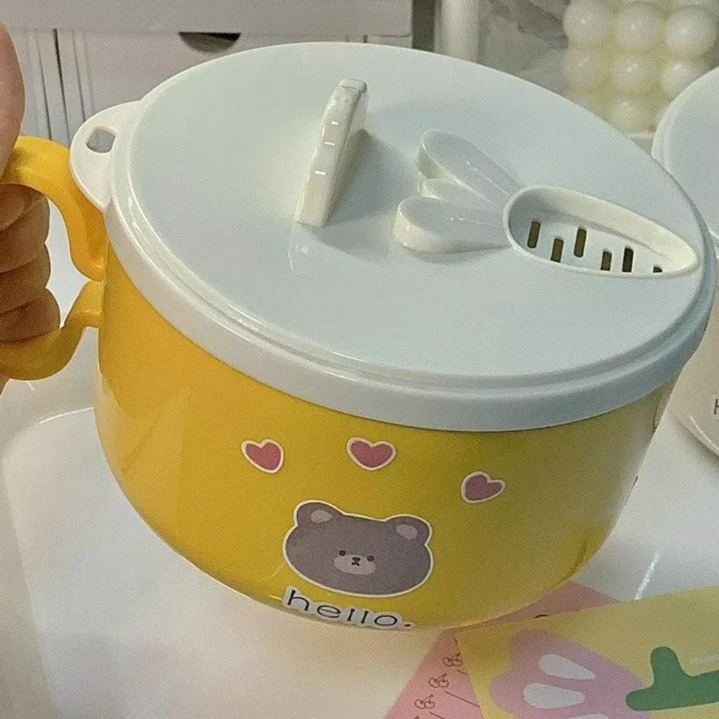 Tô Ăn Mì /Bát Úp Mì Gấu Hello Tiện Lợi Có Nắp Đậy Tay Cầm Cao Cấp
