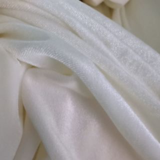Vải nhung tuyết trắng