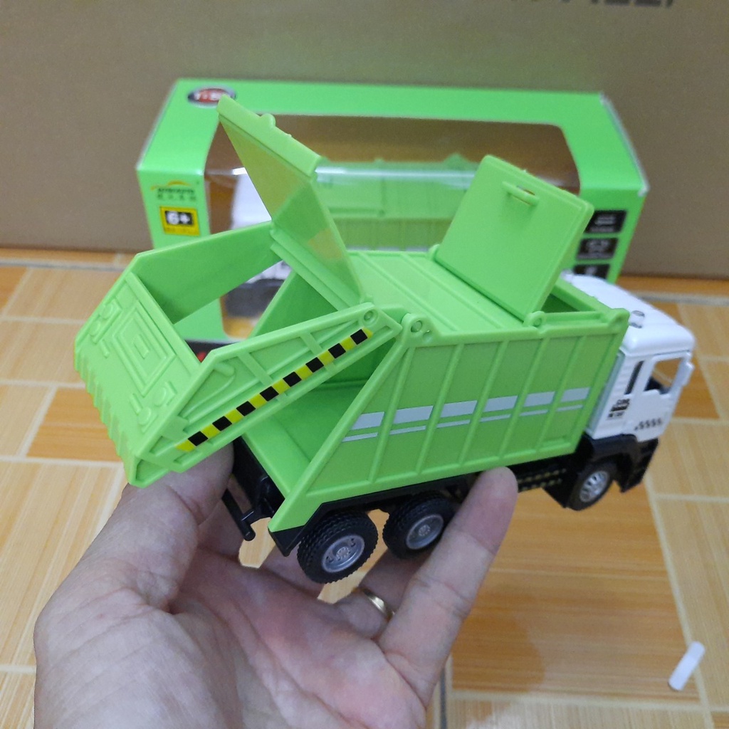Đồ chơi trẻ em xe ô tô chở rác có âm thanh và đèn mở được cửa - mô hình tỉ lệ 1:50 có cabin xe bằng kim loại