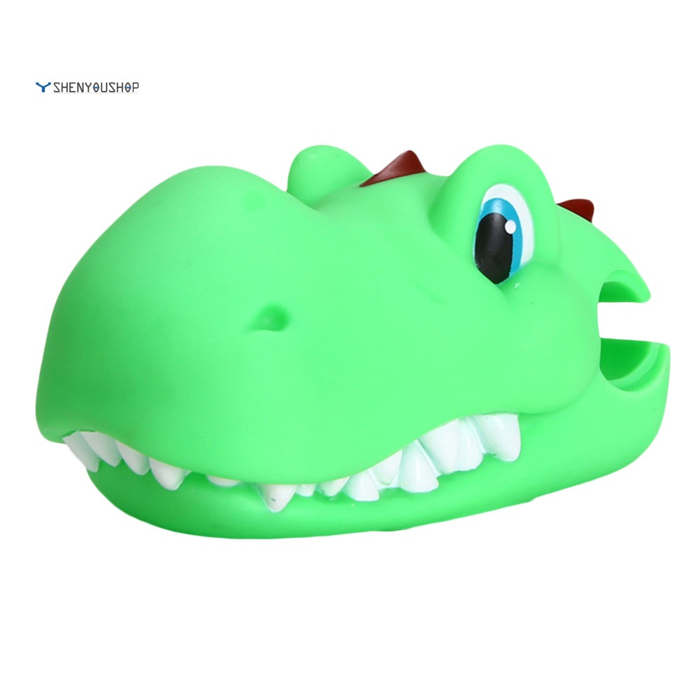 Phụ kiện trang trí xe scooter hình cá sấu vui nhộn