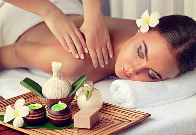 Herbal Shoulder Massage