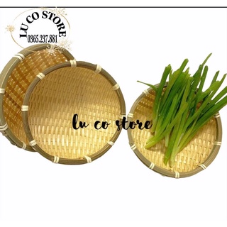 Rỗ rá tre vo gạo đan tre truyền thống ảnh chụp thật