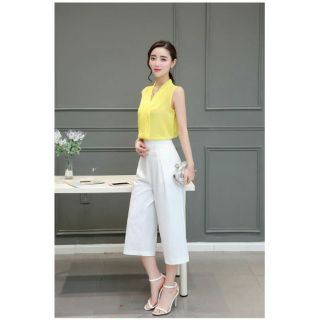 Quần ống rộng lửng chất liệu tuyết mưa