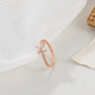Korean style diamond engagement ring
