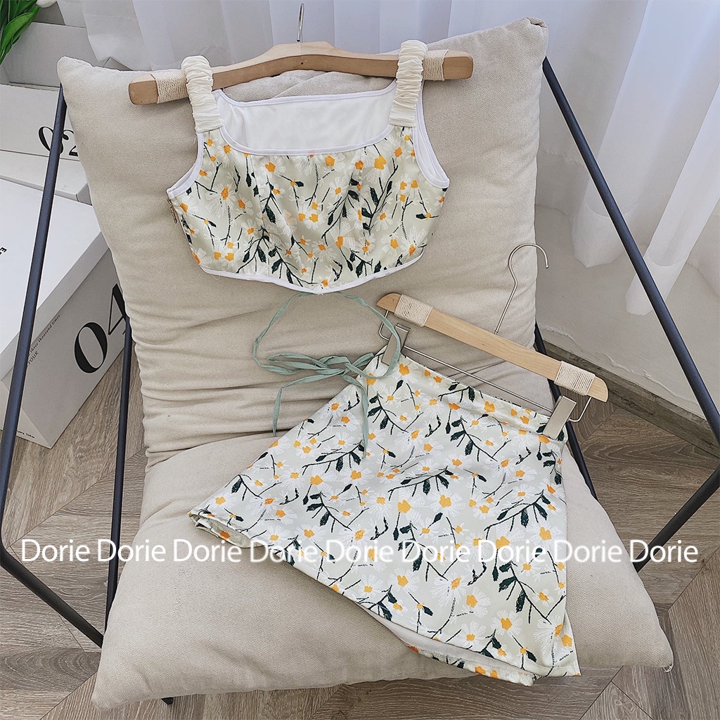 Set Croptop 2 Dây Hoa Nhí Kèm Chân Váy Freesize