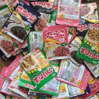 Gia vị rắc cơm cho bé