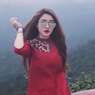 Váy gấm đỏ thêu hoa diện tết đủ size