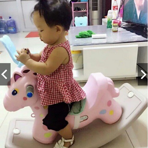 Ngựa bập bênh có đệm ngồi + nhạc cho bé yêu
