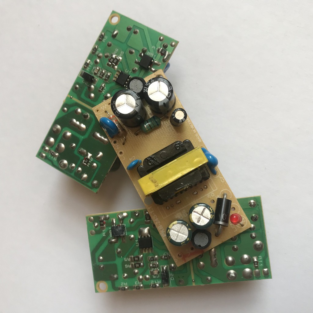 Mạch nguồn 220VAC-12VDC 1A