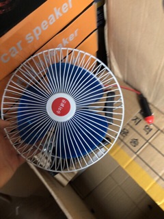 quạt ô tôn12v 24v