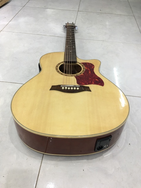 Đàn guitar gỗ nguyên tấm có eq kết nối da loa tích hợp máy chỉnh âm