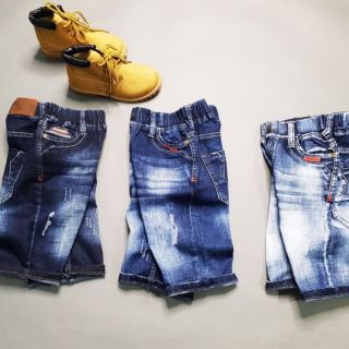 Quần jean đùi cho bé trai size nhí.