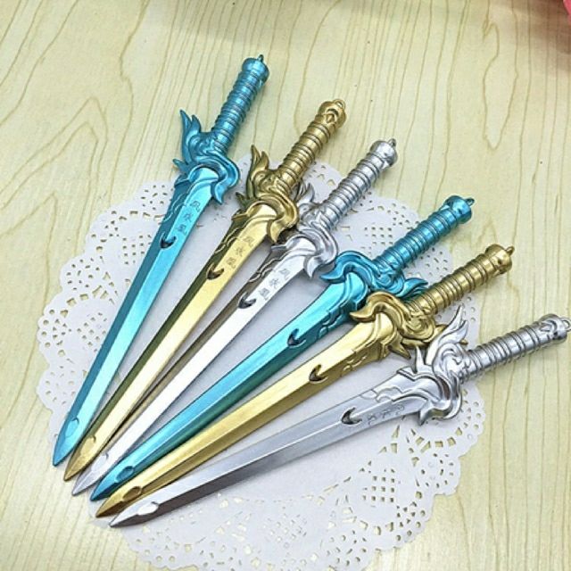 12 chiếc bút bi kiếm đẹp