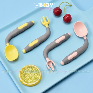 (Freeship) Thìa Dĩa Tập Xúc Bẻ Cong Dễ Dàng Cho Bé, Kèm Hộp Đựng - Baby Galaxy Official
