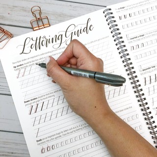 Combo 7 tập luyện viết calligraphy brush lettering dành cho bút lông