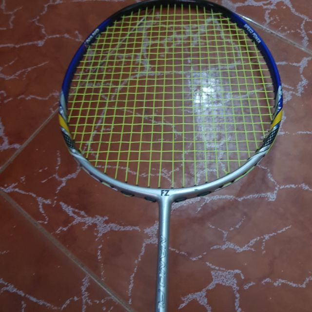 Vợt cầu lông Forza Nano Flex 6900.