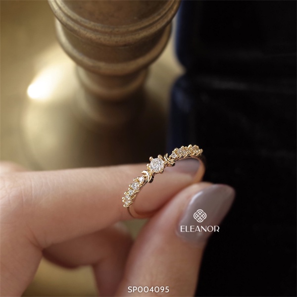 Nhẫn nữ hở bạc 925 Eleanor Accessories đính đá viền mảnh phụ kiện trang sức thời trang nhỏ xinh nữ tính