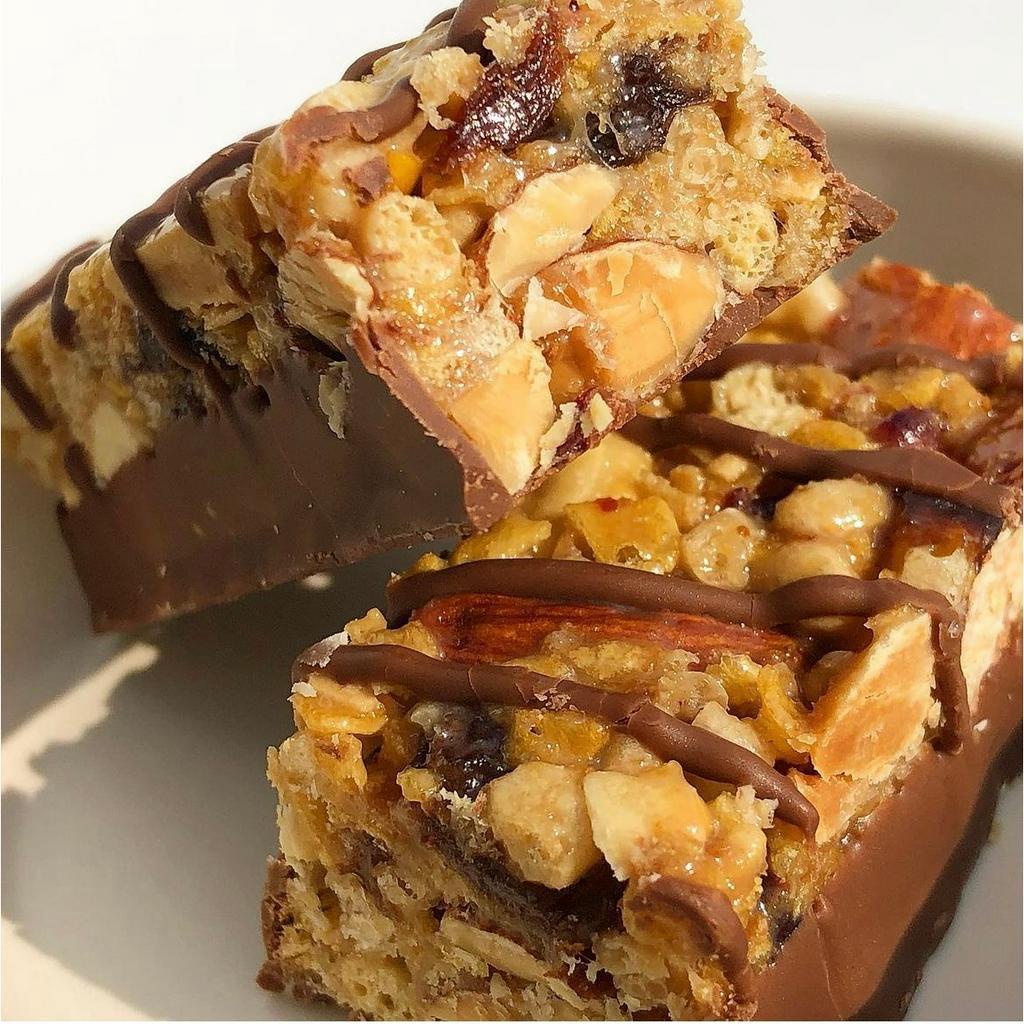 Thanh protein từ các loại hạt, cung cấp năng lượng cho người giảm cân, chơi thể thao… DR.You energy [nun.cleanbea