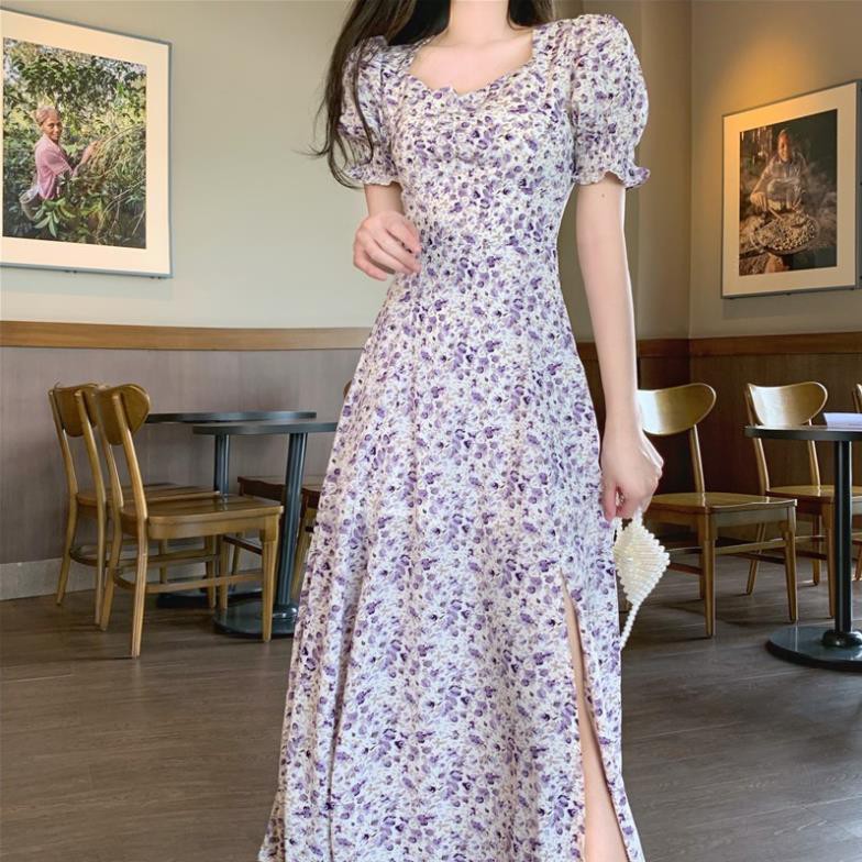 Váy xẻ dài hoa tím  tay bồng