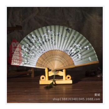 Quạt cổ trang xanh lá chấm xanh quạt cầm tay phong cách cổ đại Trung Quốc