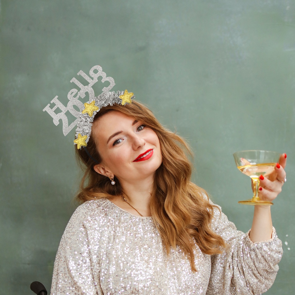 Băng Đô Cài Tóc Trang Trí Chữ Hello 2023 Cho Nữ