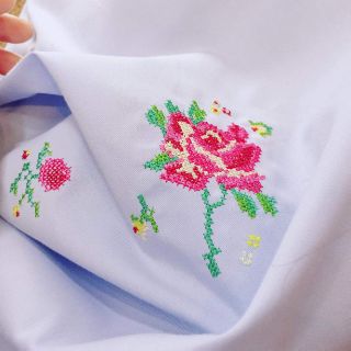 Váy thêu hoa siêu xinh