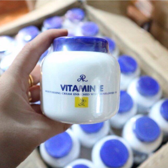 Kem vitamin E Thái Lan dưỡng ẩm. Kem dưỡng ẩm vitamin E bổ sung độ ẩm cho da dưỡng da trắng hồng | BigBuy360 - bigbuy360.vn