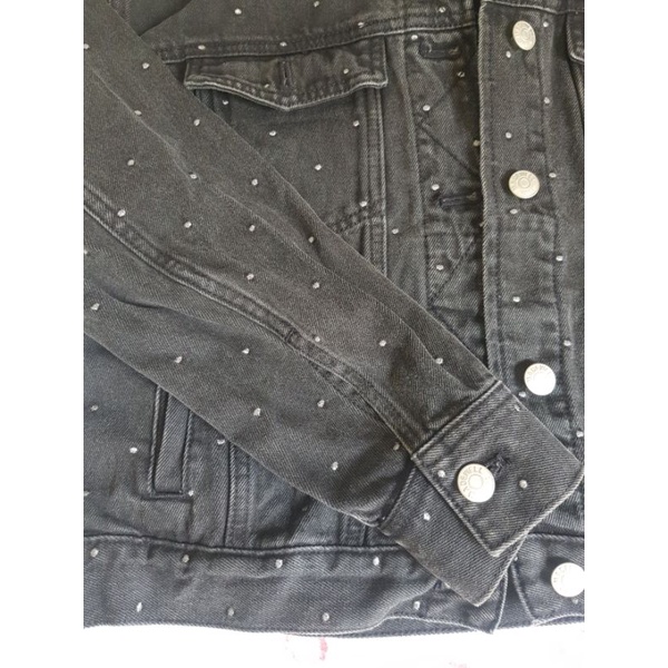ÁO KHOÁC JEAN ĐEN CHẤM BI